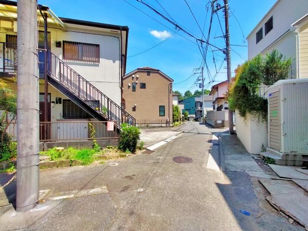 南区新築戸建坂無しビルトイン車庫カップボード