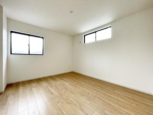 【3号棟】藤沢市新築戸建　2台駐車可　床暖房　ロフト