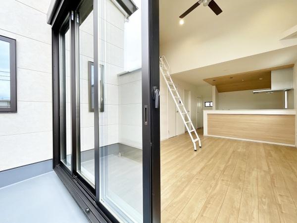 【4号棟】藤沢市新築戸建　2台駐車可　床暖房　ロフト