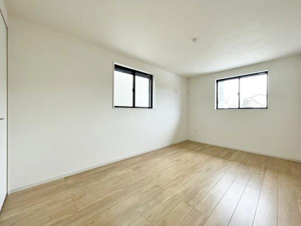 【4号棟】藤沢市新築戸建　2台駐車可　床暖房　ロフト