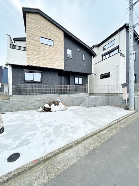 【4号棟】藤沢市新築戸建　2台駐車可　床暖房　ロフト