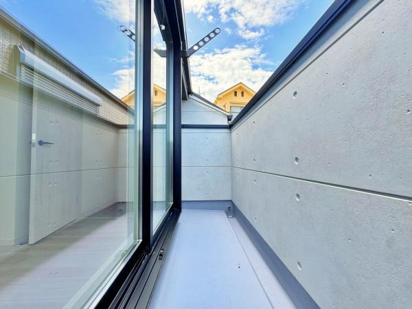 【A号棟】南区新築戸建地下車庫対面キッチン