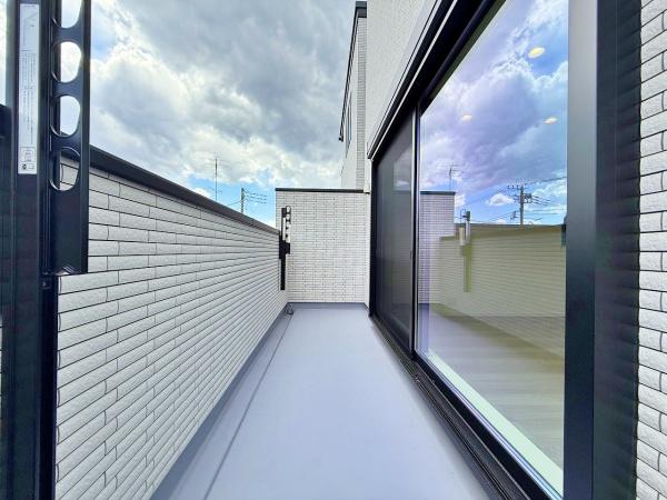 【3号棟】大和市新築戸建　LDK18帖　パントリー