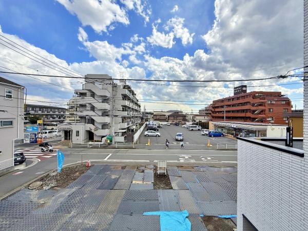【4号棟】大和市新築戸建　リビング階段　納戸