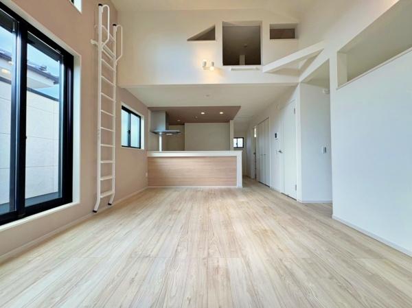 【1号棟】泉区新築戸建床暖ロフト2台駐車可