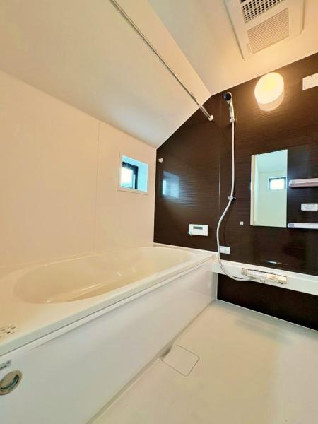 【1号棟】泉区新築戸建床暖ロフト2台駐車可