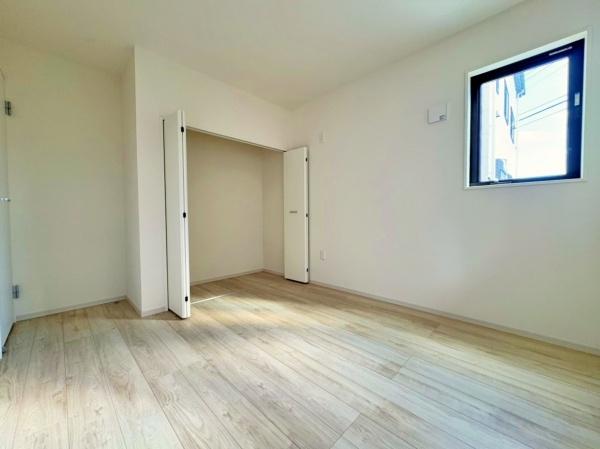 【1号棟】泉区新築戸建床暖ロフト2台駐車可