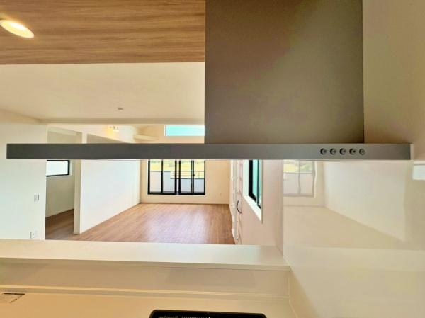 【2号棟】泉区新築戸建床暖ロフト2台駐車可(キッチン)