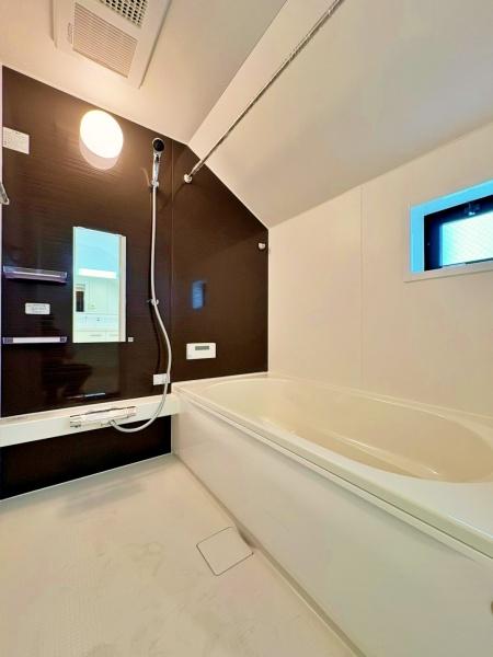 【2号棟】泉区新築戸建床暖ロフト2台駐車可(バス)