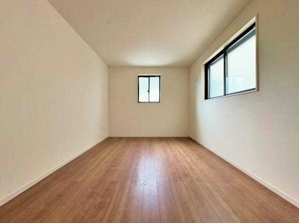 【2号棟】泉区新築戸建床暖ロフト2台駐車可(洋室)