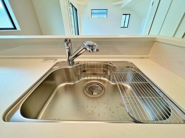 【3号棟】泉区新築戸建床暖ロフト2台駐車可