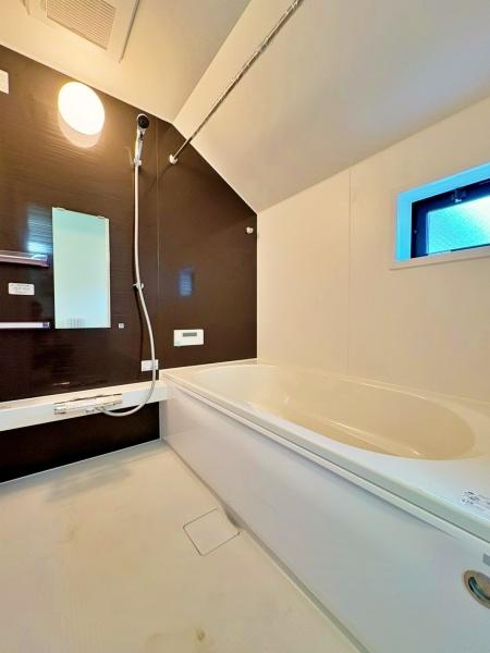 【3号棟】泉区新築戸建床暖ロフト2台駐車可