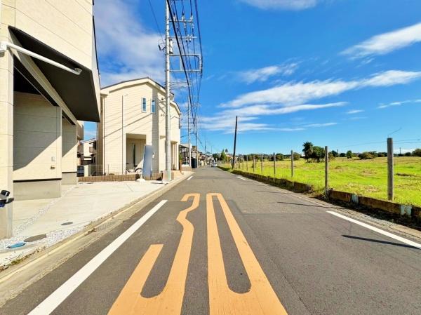 【3号棟】泉区新築戸建床暖ロフト2台駐車可