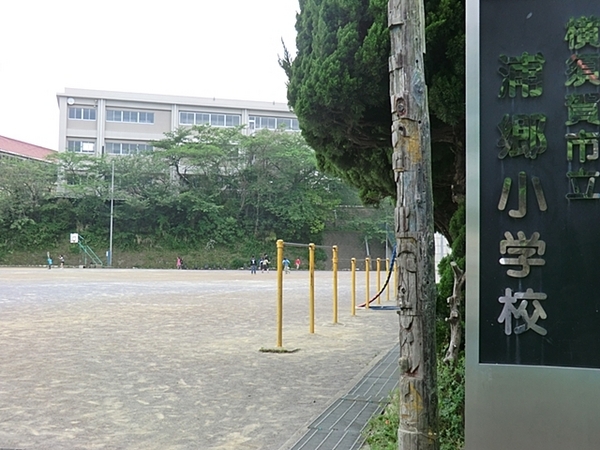 【6号棟】横須賀市船越町新築車庫2台省エネ住宅(横須賀市立浦郷小学校)