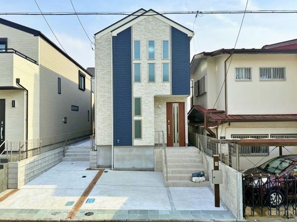 【1号棟】藤沢市新築戸建床暖房LDK20帖太陽光