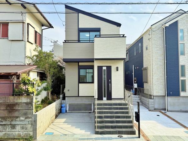【2号棟】藤沢市新築戸建床暖房LDK18帖太陽光