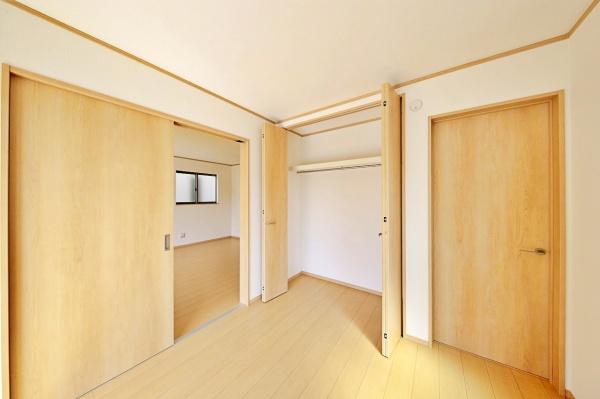 【2号棟】大和市新築戸建2台駐車可対面キッチン