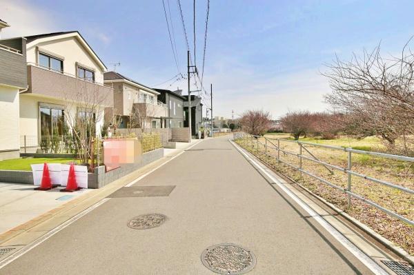 【2号棟】大和市新築戸建2台駐車可対面キッチン
