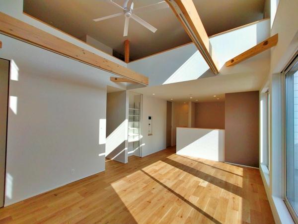 【A号棟】藤沢市新築戸建　LDK19帖　吹抜け　ロフト