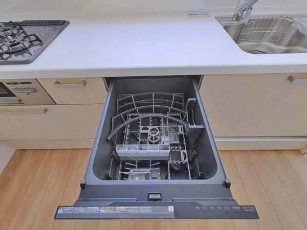 【1号棟】川崎市新築戸建ビルトイン車庫床暖WIC