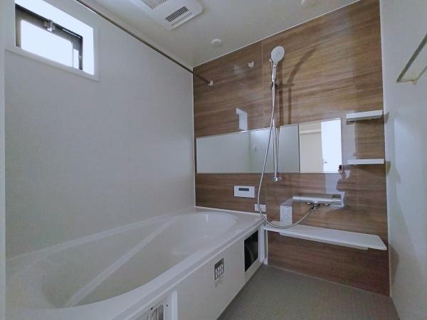 【1号棟】川崎市新築戸建ビルトイン車庫床暖WIC