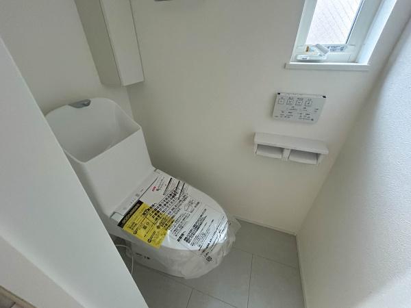 南区新築戸建駅歩5分床暖房南道路日当たり◎