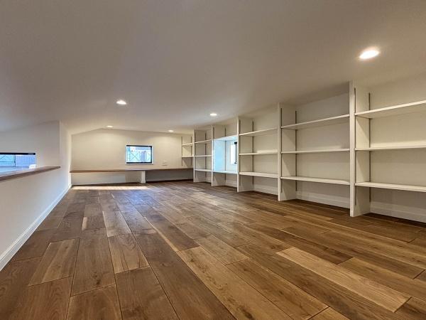 青葉区新築戸建カースペ2台吹抜け納戸×2南BL