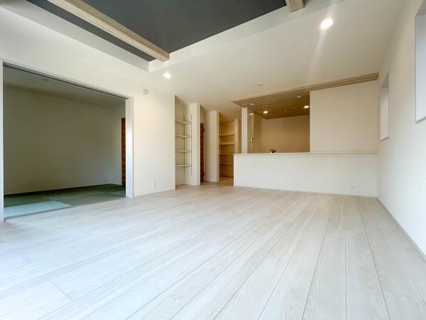 【1号棟】金沢区新築戸建南西角地タタミ吹抜け