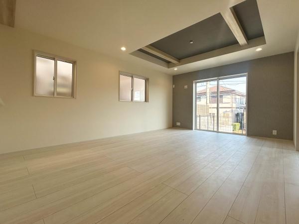 【1号棟】金沢区新築戸建南西角地タタミ吹抜け