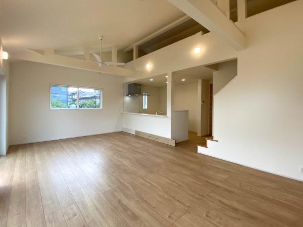 【1号棟】小田原市新築戸建カースペ3台WICロフト