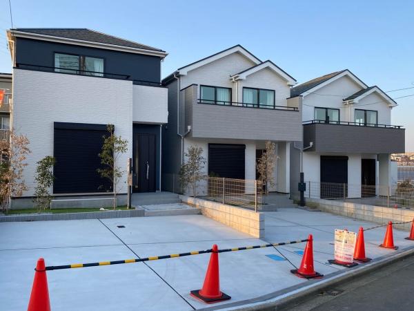 【C号棟】藤沢市新築戸建カースペ2台納戸×2南道路