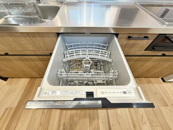 【2号棟】相模原市新築戸建　LDK20帖　吹抜け