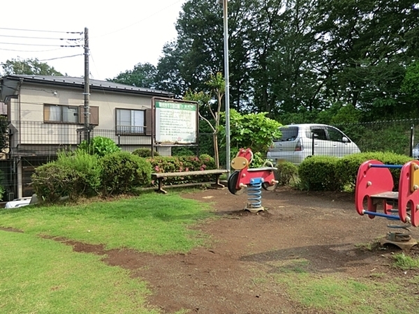 【3号棟】相模原市新築戸建 リビング階段 吹抜け(陽光台1丁目公園)