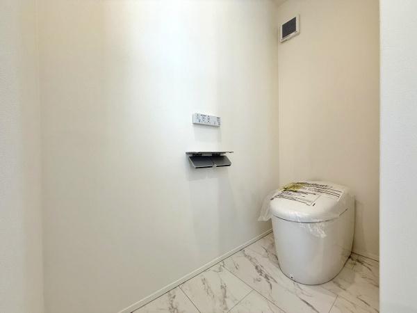 【3号棟】相模原市新築戸建　リビング階段　吹抜け