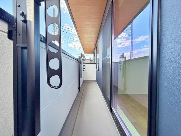 【3号棟】相模原市新築戸建　リビング階段　吹抜け