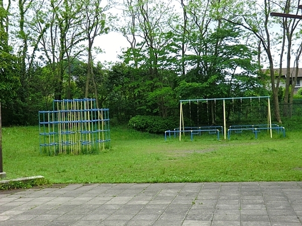 横浜市栄区庄戸2丁目の中古一戸建て(庄戸第四公園)