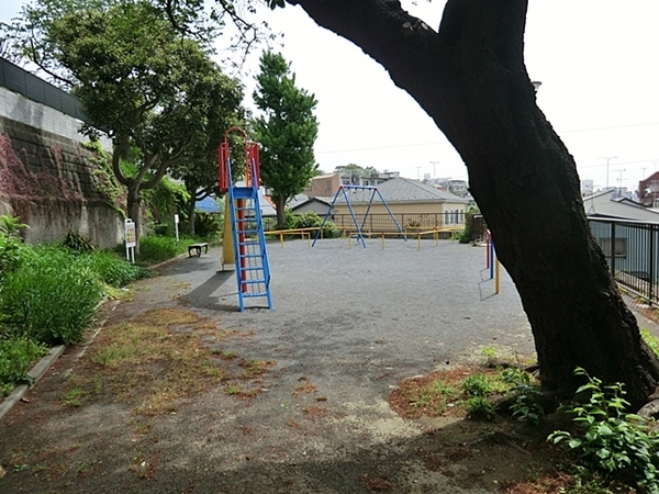 横浜市神奈川区三ツ沢東町の土地(松本公園)