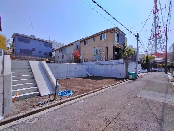 横浜市鶴見区梶山１丁目の土地