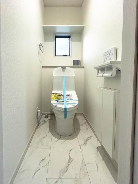 泉区新築戸建ビルトイン車庫2駅利用可ロフト