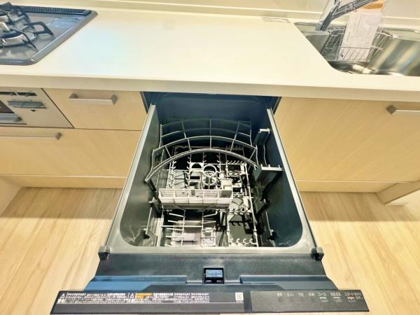 【4号棟】大和市新築戸建2台駐車可床暖房吹抜