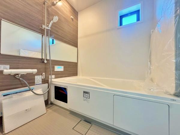 【1号棟】藤沢市新築戸建2台駐車可WIC床暖房