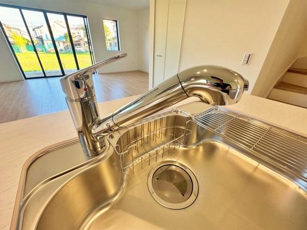 【1号棟】藤沢市新築戸建2台駐車可WIC床暖房