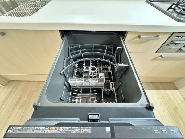 【1号棟】藤沢市新築戸建前面道路6ｍロフト
