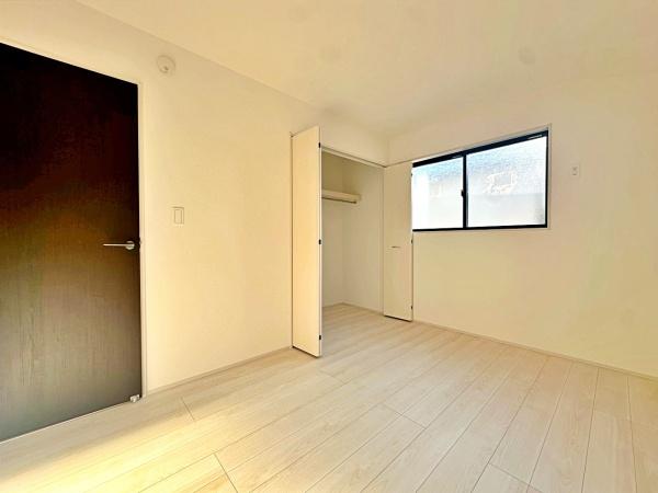 【3号棟】旭区新築戸建　和室　南面バルコニー