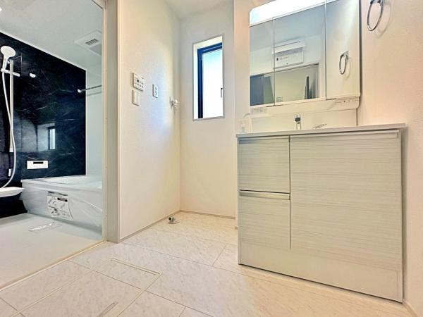 【3号棟】旭区新築戸建　和室　南面バルコニー