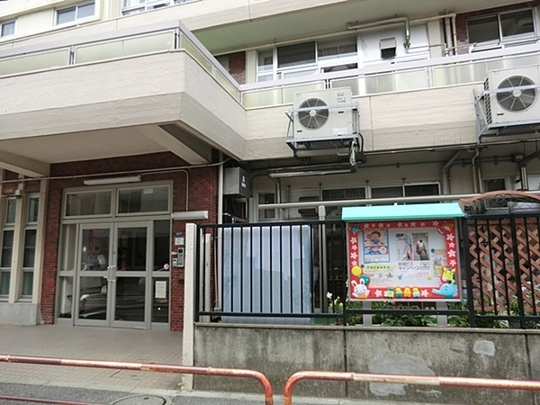 品川区新築戸建 床暖房 南面バルコニー 納戸(東大井保育園)