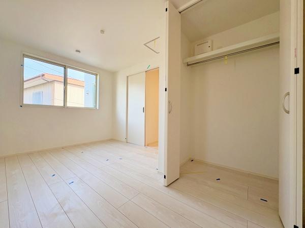 【1号棟】港南区新築戸建ビルトイン車庫WICルーバル