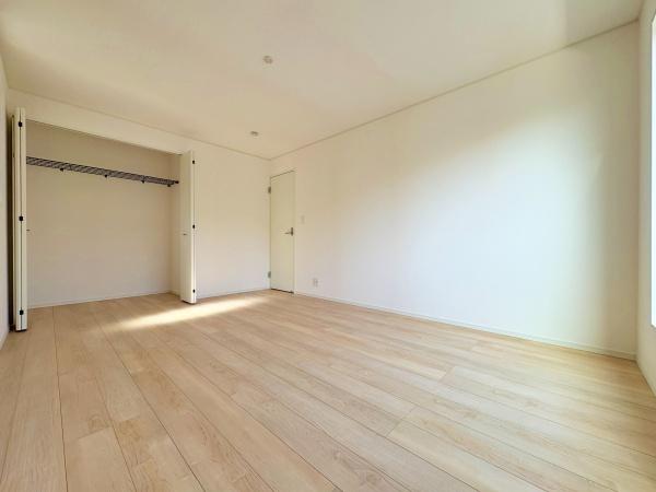 【1号棟】茅ヶ崎市新築戸建2台駐車可納戸LDK19帖