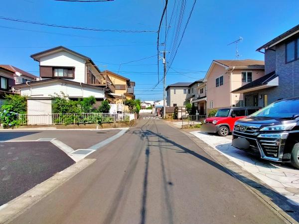 【1号棟】綾瀬市新築戸建2台駐車可対面キッチン