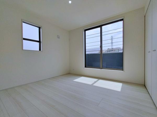 【2号棟】川崎市新築戸建対面キッチンビルトイン車庫
